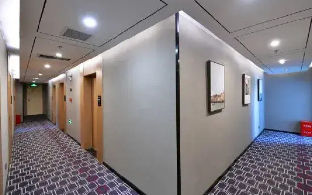 Lano Hotel (Enterprise Headquarters Base Zhenghonghui Store)