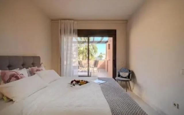 Sotoserena Tropical Flat- sleeps4