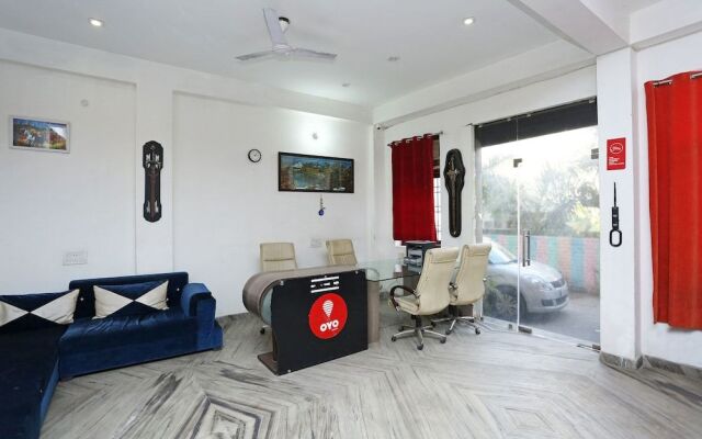 OYO 8969 Hotel Eagle Eye