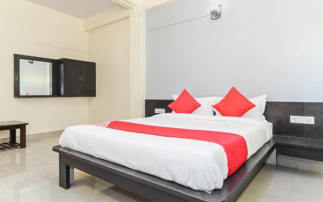 OYO 30324 Hotel Ravikiran