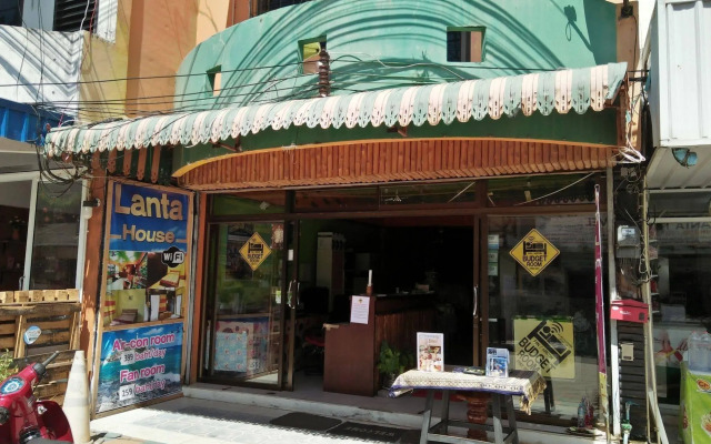 Lanta House - Adults Only