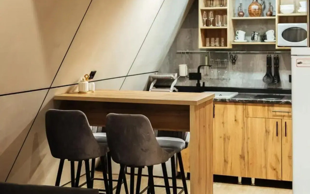 Времена Года Village (Виладж)