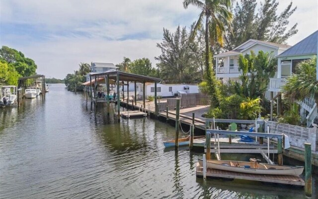 135 Damfiwill Street - 2Br Home