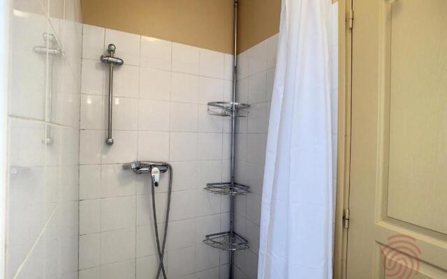 Studio Lamalou-les-Bains, 1 pièce, 2 personnes - FR-1-451-153