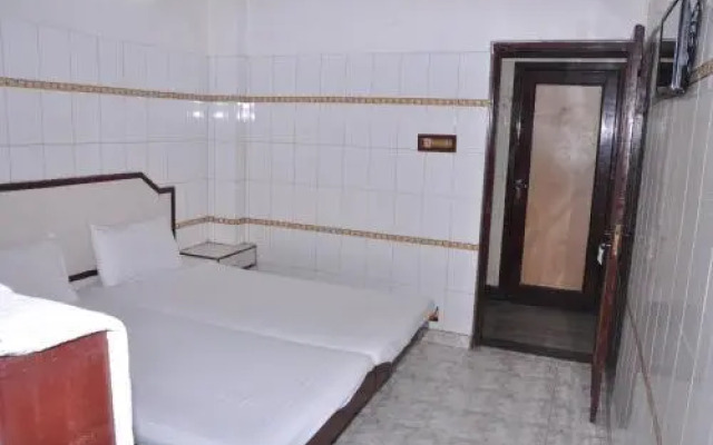 Abirami Inn