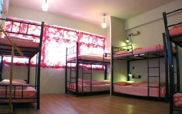 JV's Hostel