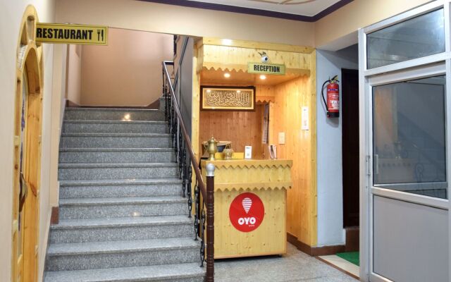 OYO 12202 Hotel Samar