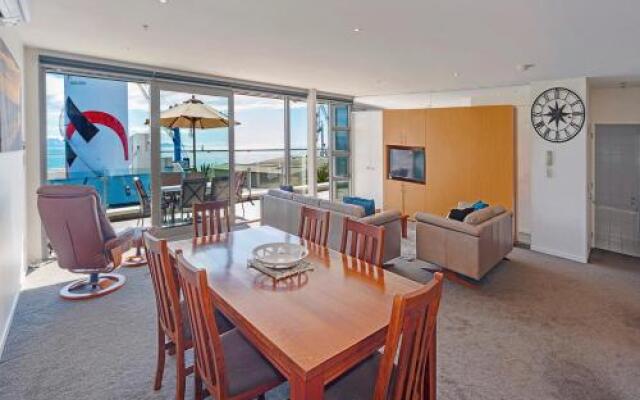 Seaside Luxury - Holiday apartment accommodation, Nelson Waterfront