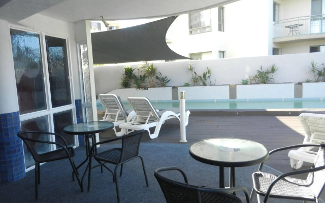 Beachside Resort - Kawana Waters