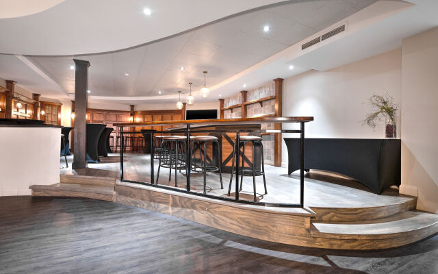 Rodeway Inn & Suites