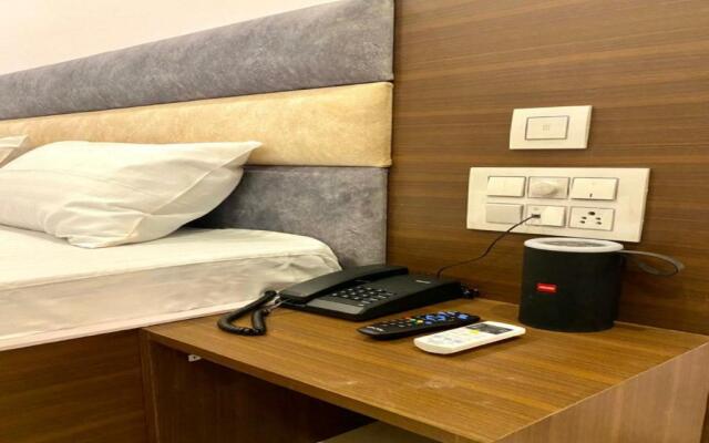 OYO 80267 Hotel Data Shree