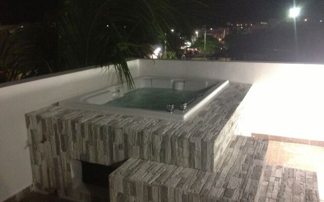 Ca' del Sol Condo Hotel