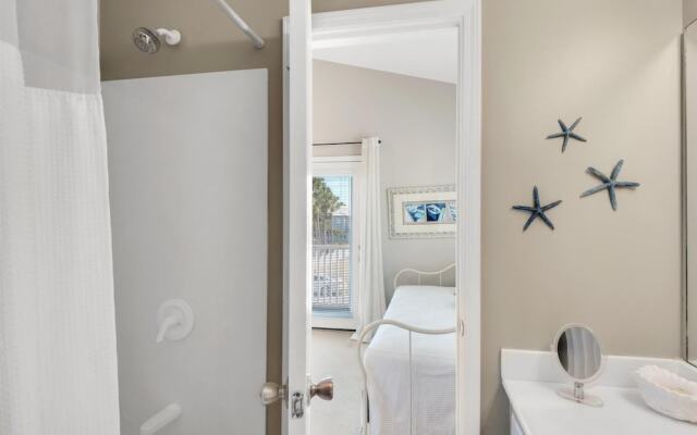 Lemon Drop Inn - 1938195