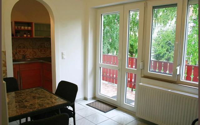 White Quiet Apartment