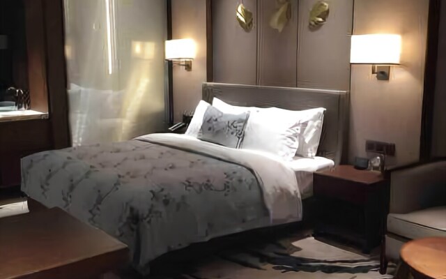 Yannian Plaza Hotel