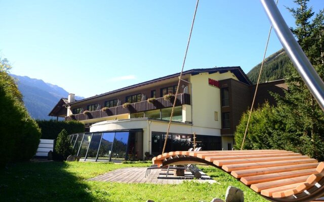 Hotel Rovanada