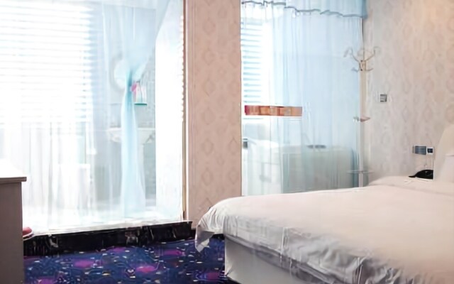 Chongqing Aichao Theme Hotel