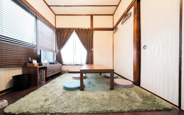 Plat House Shinjuku 202