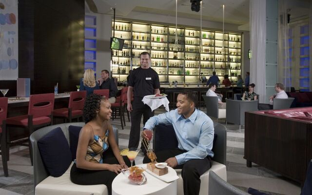 Le Merigot Hotel