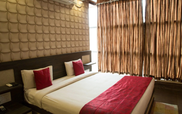 Checkin Regency By OYO Rooms