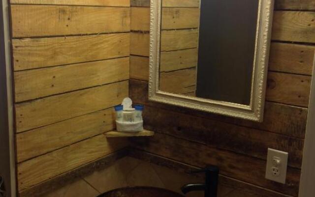 Qualla Cabins and Motel Cherokee near Casino