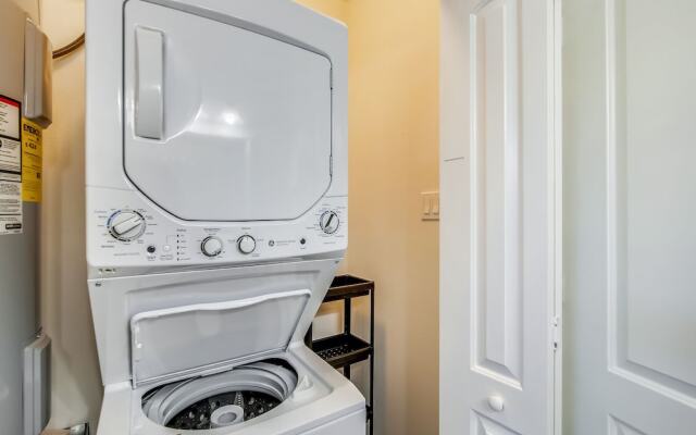 Blue Dolphin 4 Bedroom Home