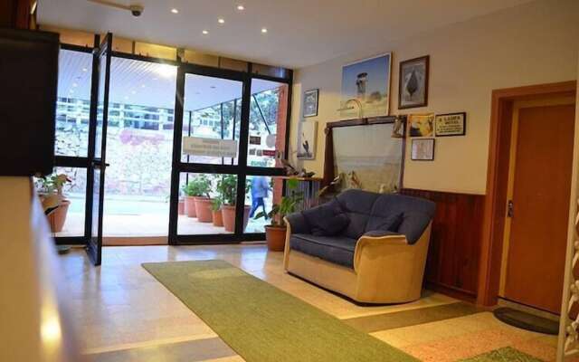 Lades Hotel