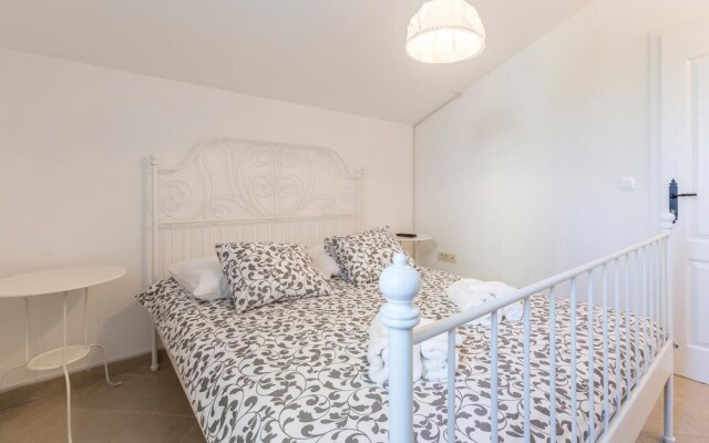 Beautiful Home in Kastel Novi With Wifi and 4 Bedrooms