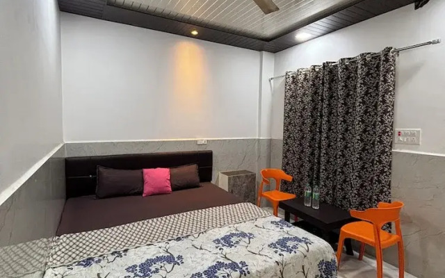 sea royal rooms and cafe