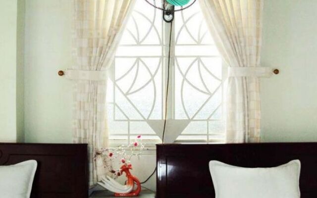 Lamenda Saigon Hotel