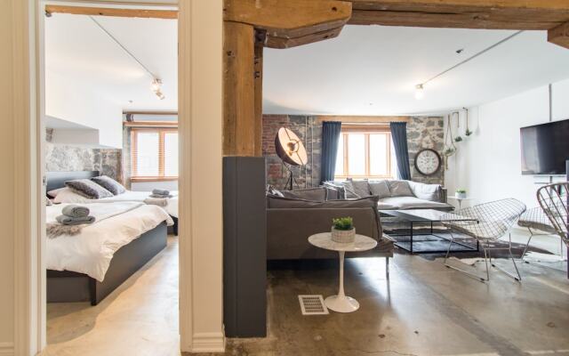 1821 Industrial Loft in Old Port by Nuage
