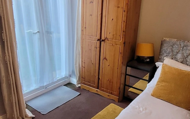 Beautiful 2-bed Apartment in Manchester