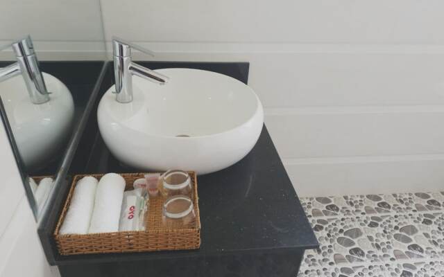 TiMee Hotel & Apartment