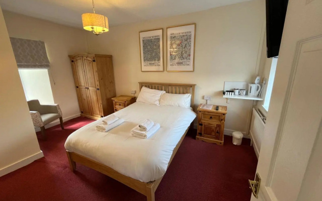 Rothwell House Hotel .