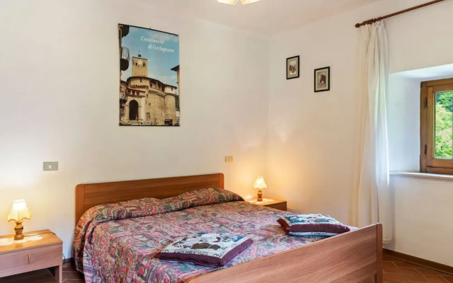 Apartment in Fosciandora With Pool