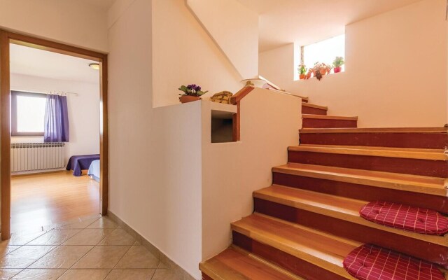 Amazing Home in Pula With Wifi and 2 Bedrooms