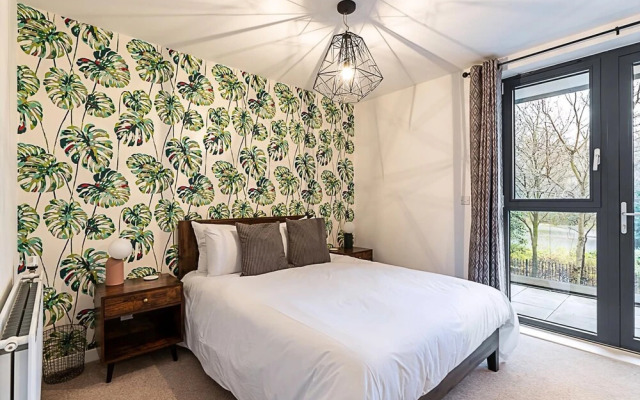 Spacious and Trendy Shoreditch Flat