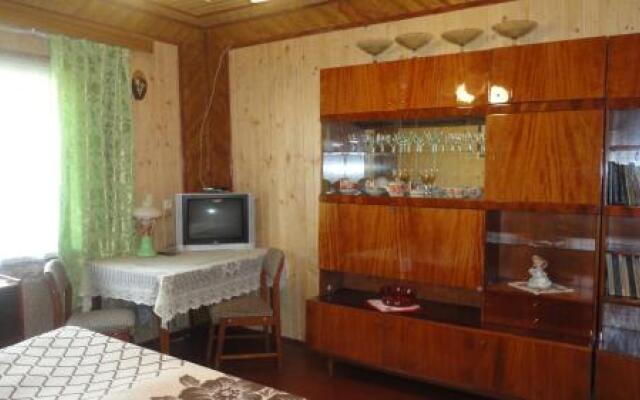 Zatishok Guest House