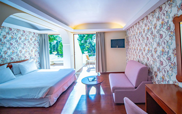 Ramada by Wyndham Loutraki Poseidon Resort