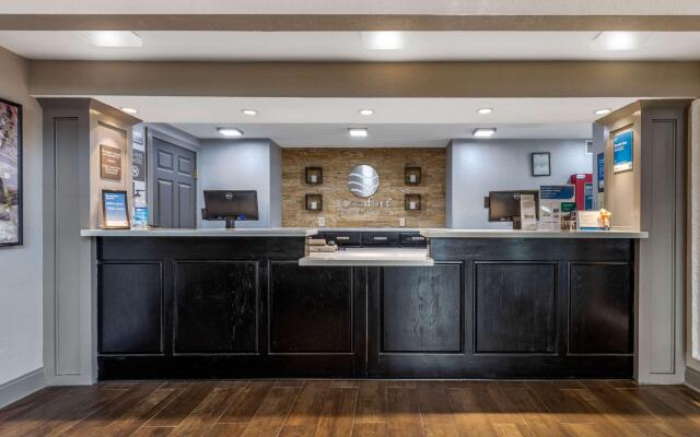 Comfort Inn & Suites Nashville Near Tanger Outlets  I-24 Antioch
