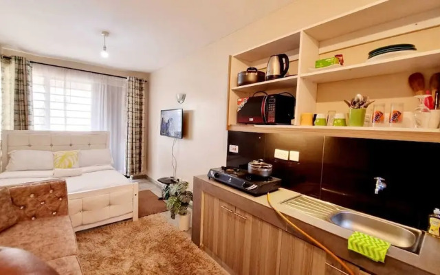 Lux Suites Royal Suburbs Apartments
