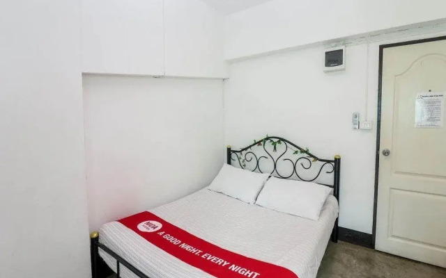 Nida Rooms Srichandon 12 Night Villa at Paradise Lodge and Spa Hotel