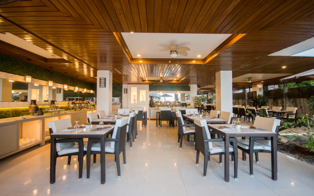 Sur Beach Resort