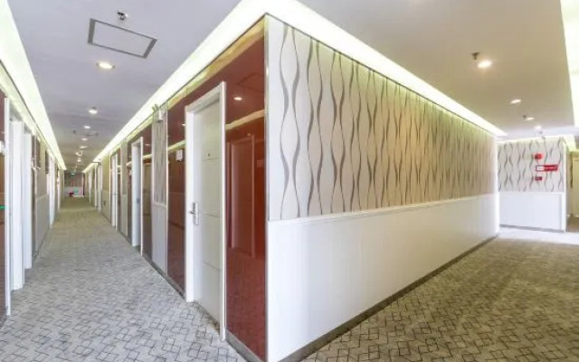 Rose Garden Express hotel