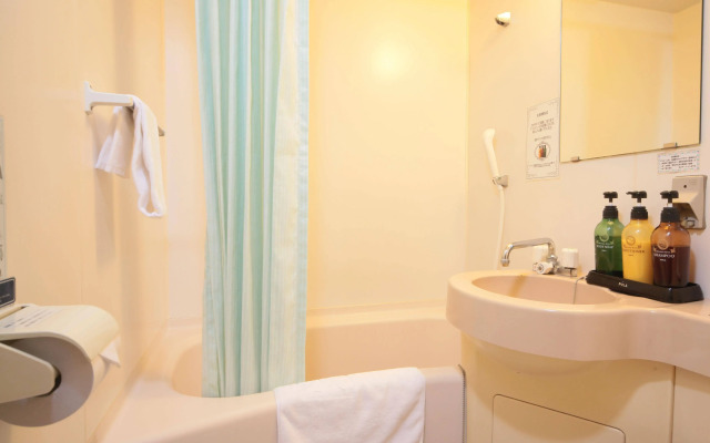 Kishibe Station Hotel