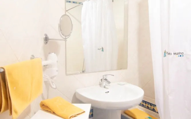 Apartamentos Punta Marina by LIVVO