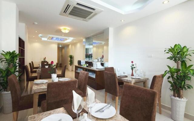 Rising Dragon Legend Hotel