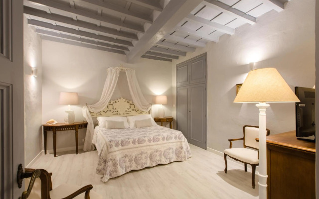 Elegant & stylish apartment city center