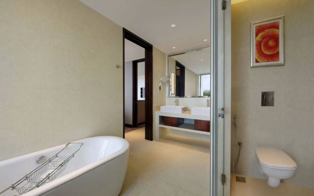Courtyard by Marriott Pune Chakan
