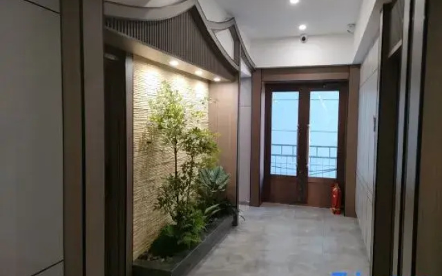 Yichun Jiayin Dinosaur Town Wisdom Business Travel Hotel